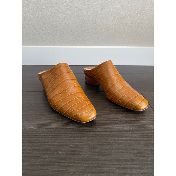 Rejina Pyo Gaby Mules // Leather Croc Tan - Picture 6 of 14